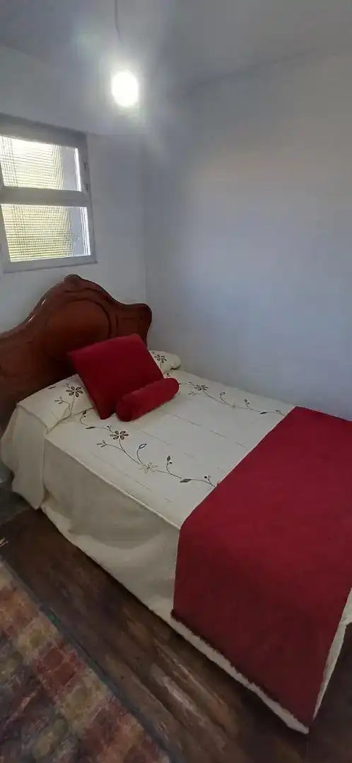 Dormitori de Casa adosada en venda en Calvos de Randín amb Moblat i Balcó