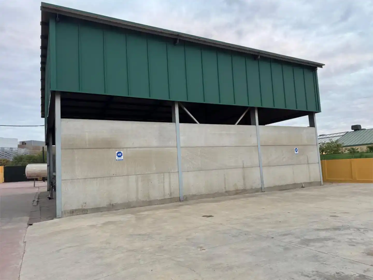 Exterior view of Industrial buildings for rent in Aranjuez