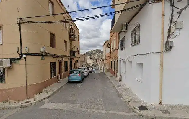 Vista exterior de Casa adosada en venta en Elda