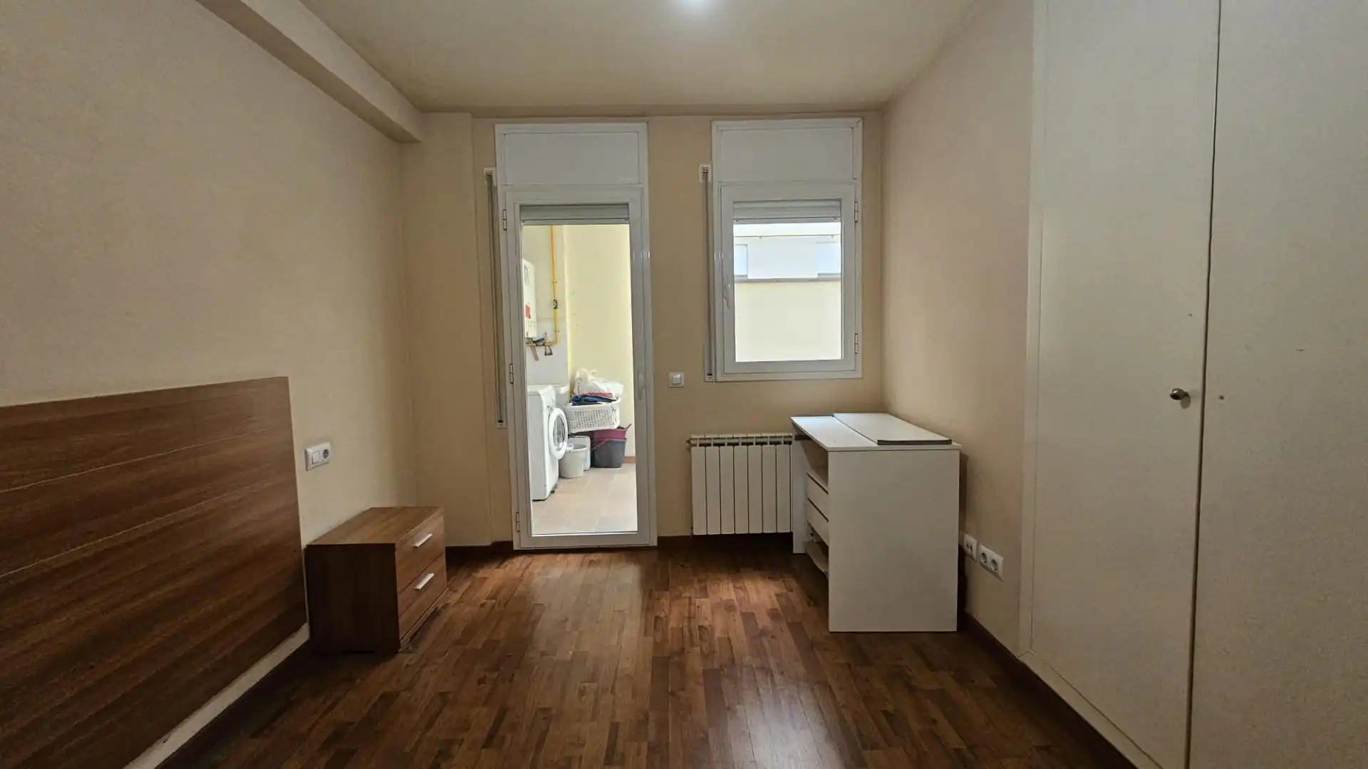 Flat for sale in Nou, 163, Creu de la Mà