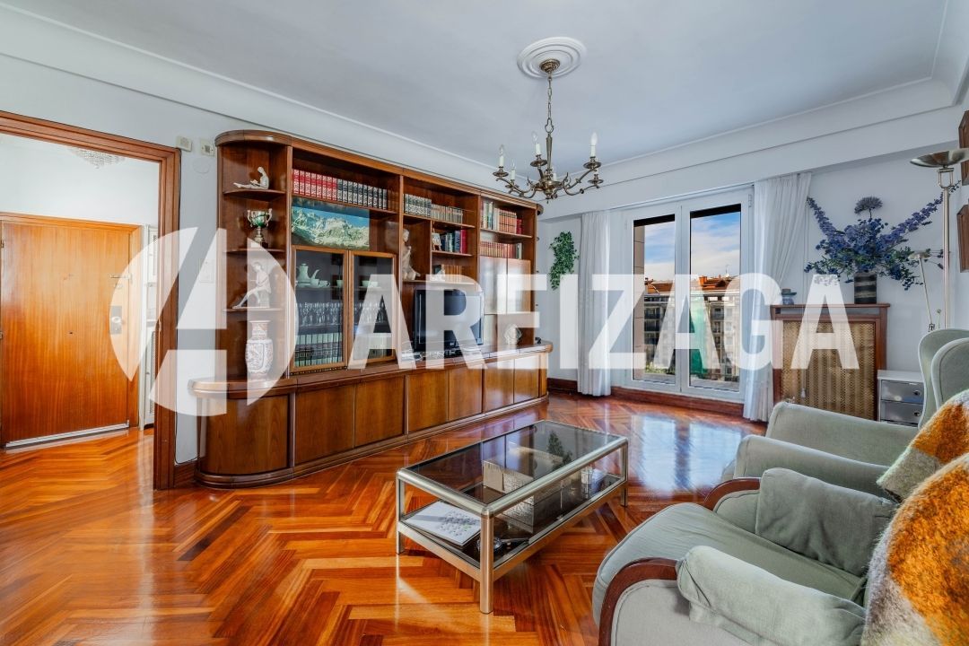 Sala de estar de Piso en venta en Donostia - San Sebastián  con Calefacción y Terraza