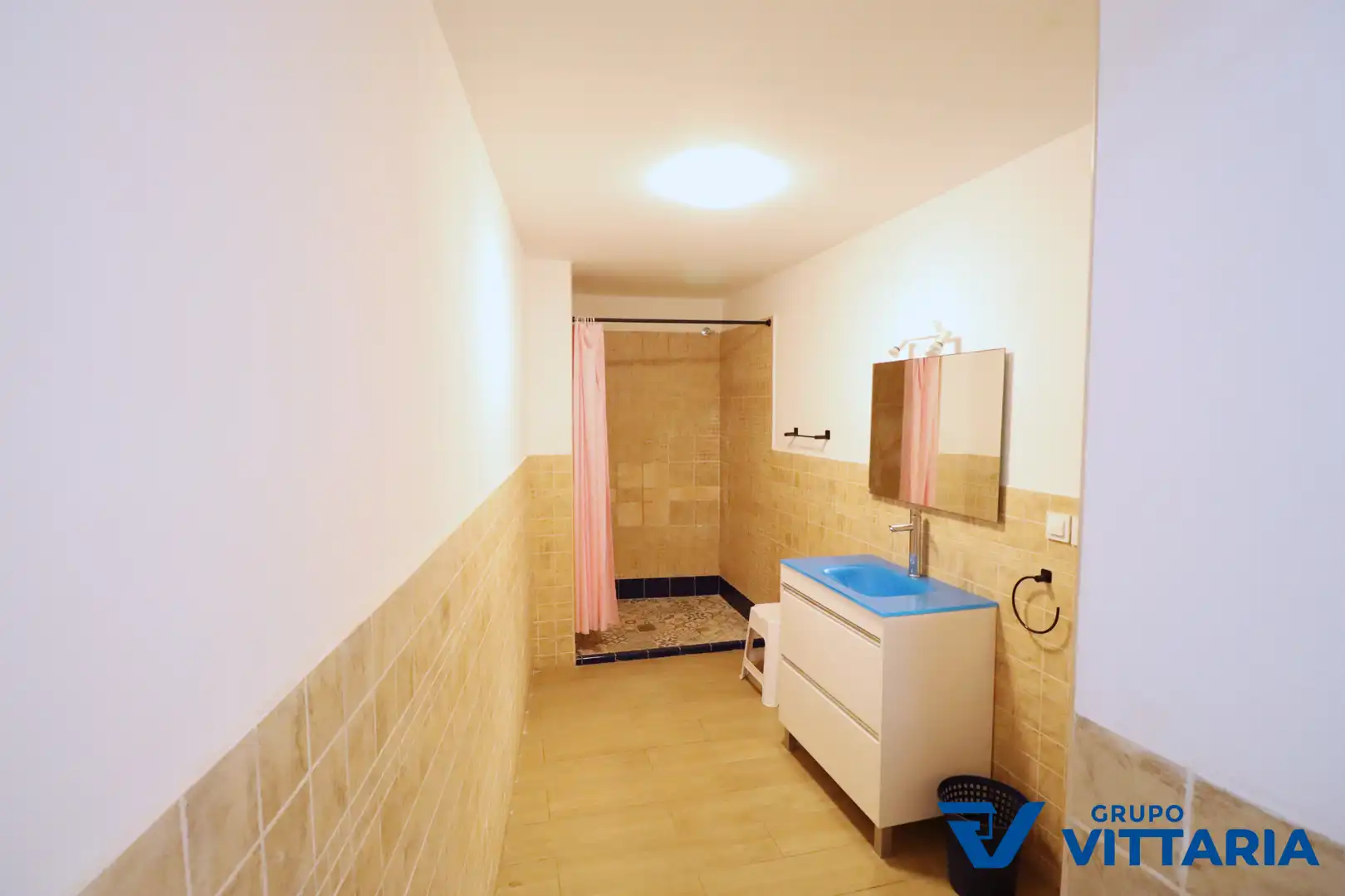 Baño de Casa adosada en venta en Almería con Aire acondicionado, Terraza y Trastero