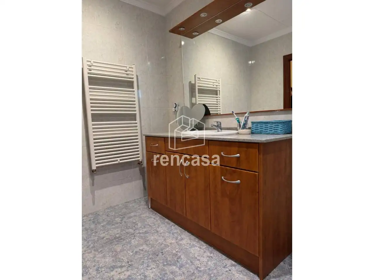Bathroom of Flat for sale in Lleida  with Air Conditioner, Heating and Terrace