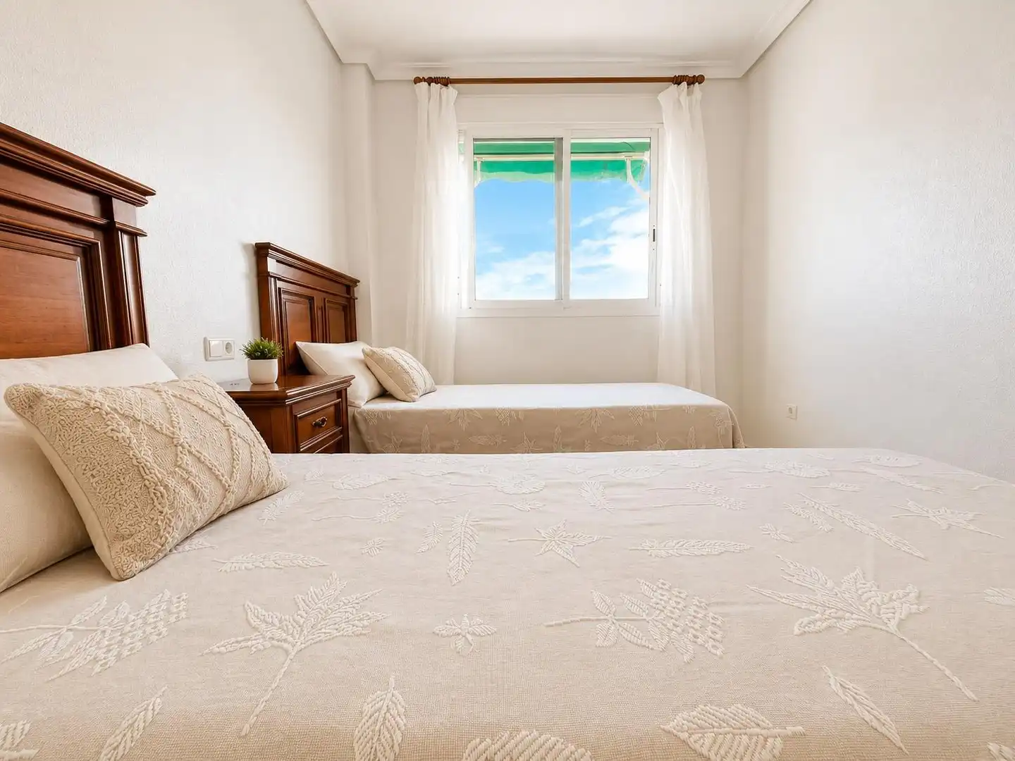 Schlafzimmer von Wohnung zum Verkauf in Córdoba mit Heizung, Privatgarten und Terrasse