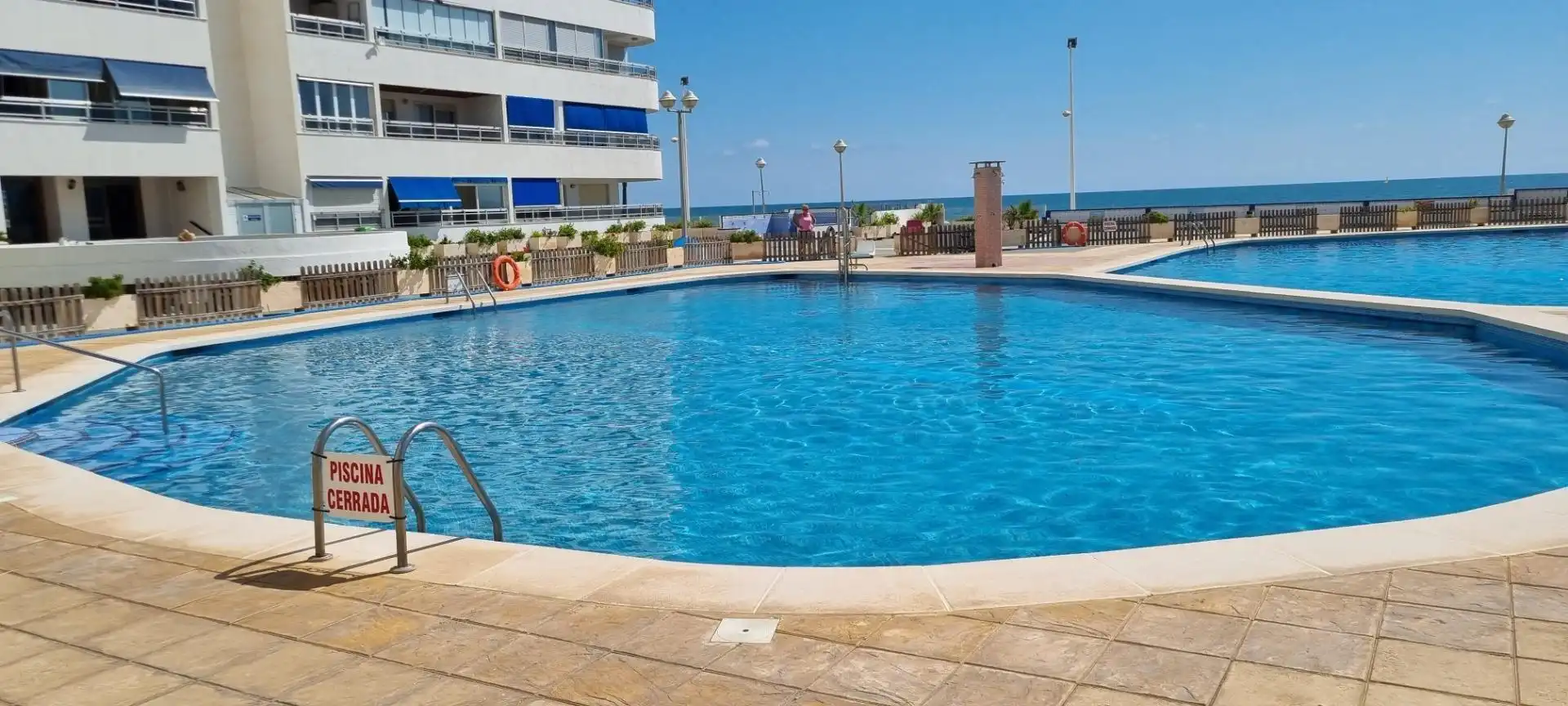 Swimming pool of Flat for sale in Cullera  with Air Conditioner, Storage room and Furnished
