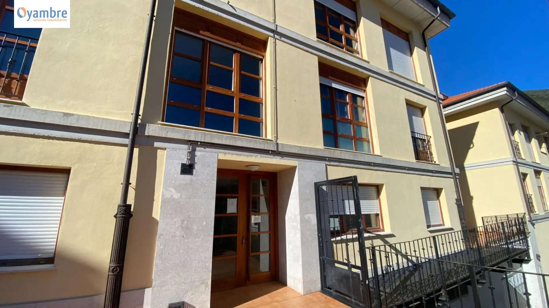 Außenansicht von Dachboden zum Verkauf in Potes mit Terrasse