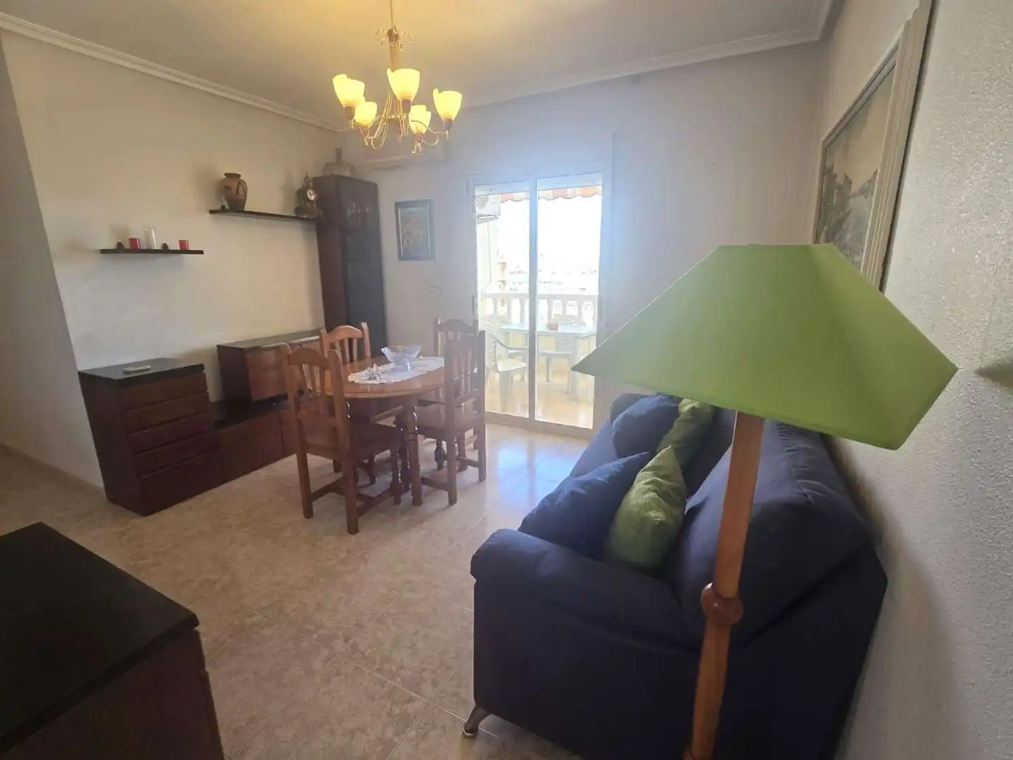Sala de estar de Apartamento en venta en Torrevieja con Aire acondicionado, Calefacción y Terraza