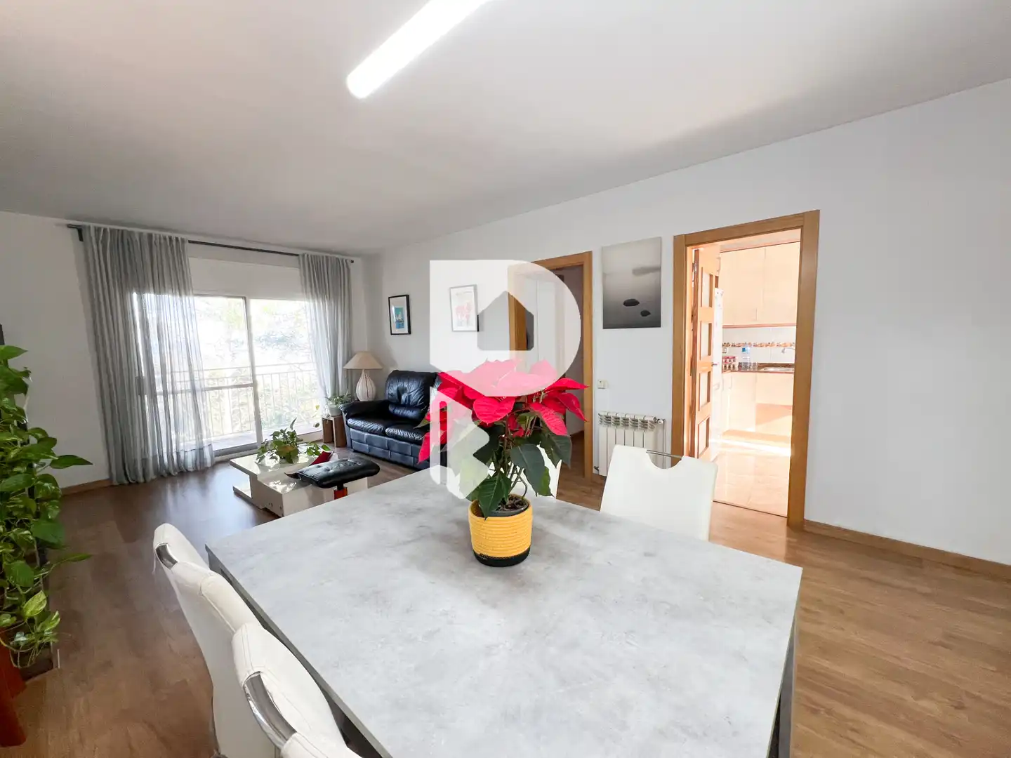 Vista exterior de Casa o xalet en venda en Corbera de Llobregat amb Aire condicionat, Calefacció i Terrassa