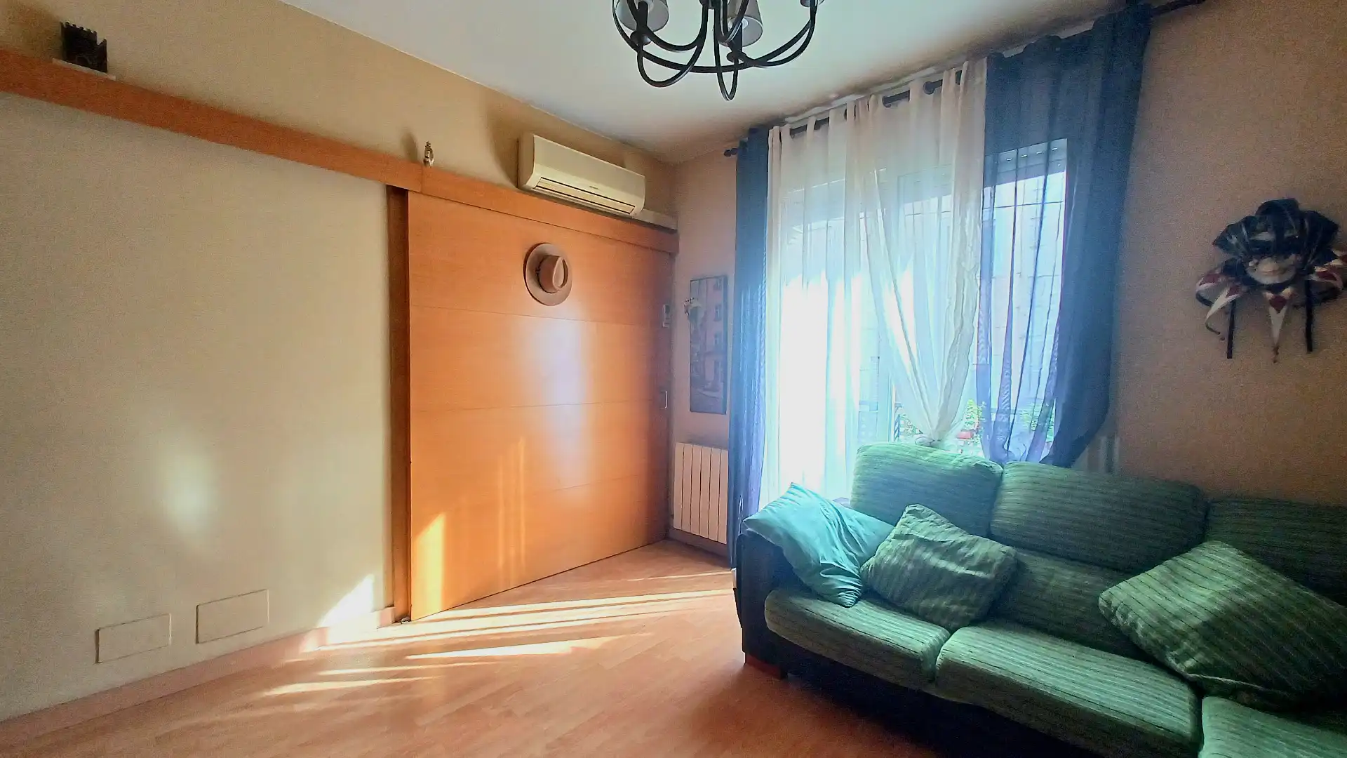 Casa adosada en venta en Carrer Mas, Collblanc