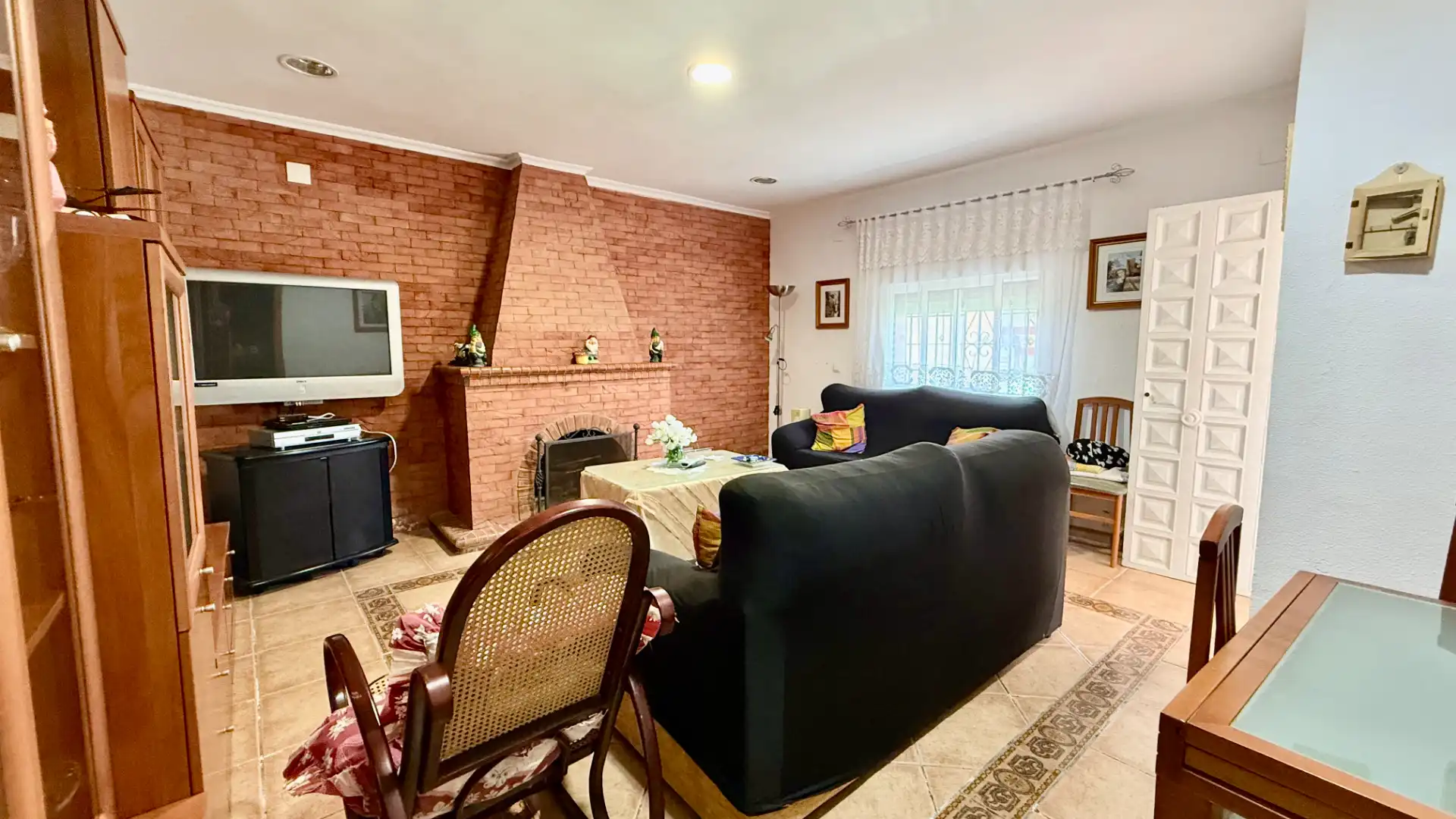 Sala de estar de Casa o chalet en venta en Chiclana de la Frontera con Aire acondicionado, Calefacción y Jardín privado