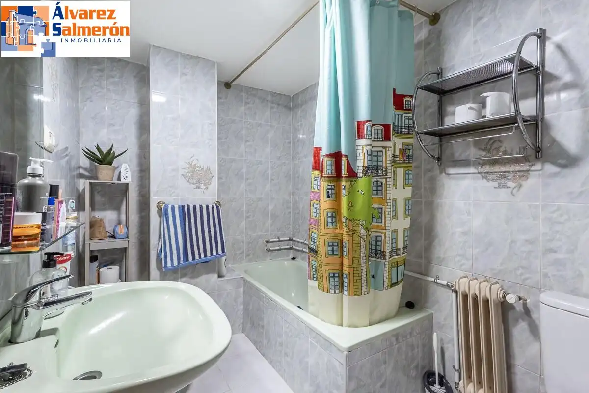 Flat with lift for sale in Beiro, imagen 13