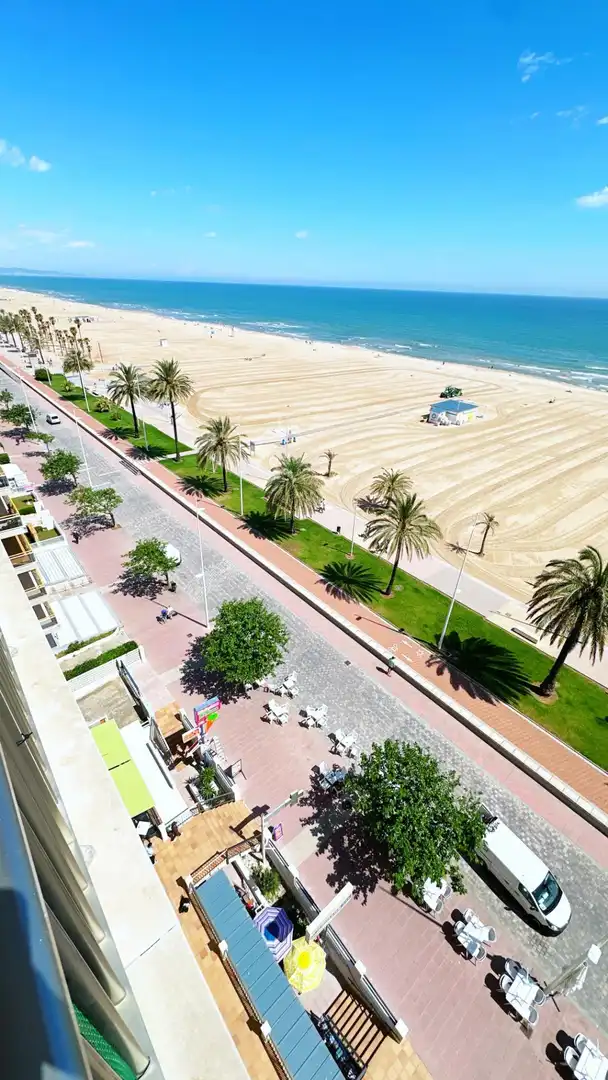 Vista exterior de Apartamento en venta en Gandia con Amueblado, Balcón y Piscina comunitaria