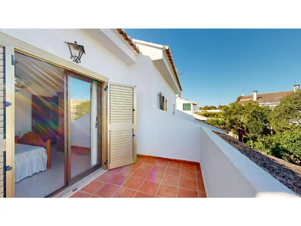 Vista exterior de Casa adosada en venda en Torrent amb Aire condicionat, Calefacció i Jardí privat