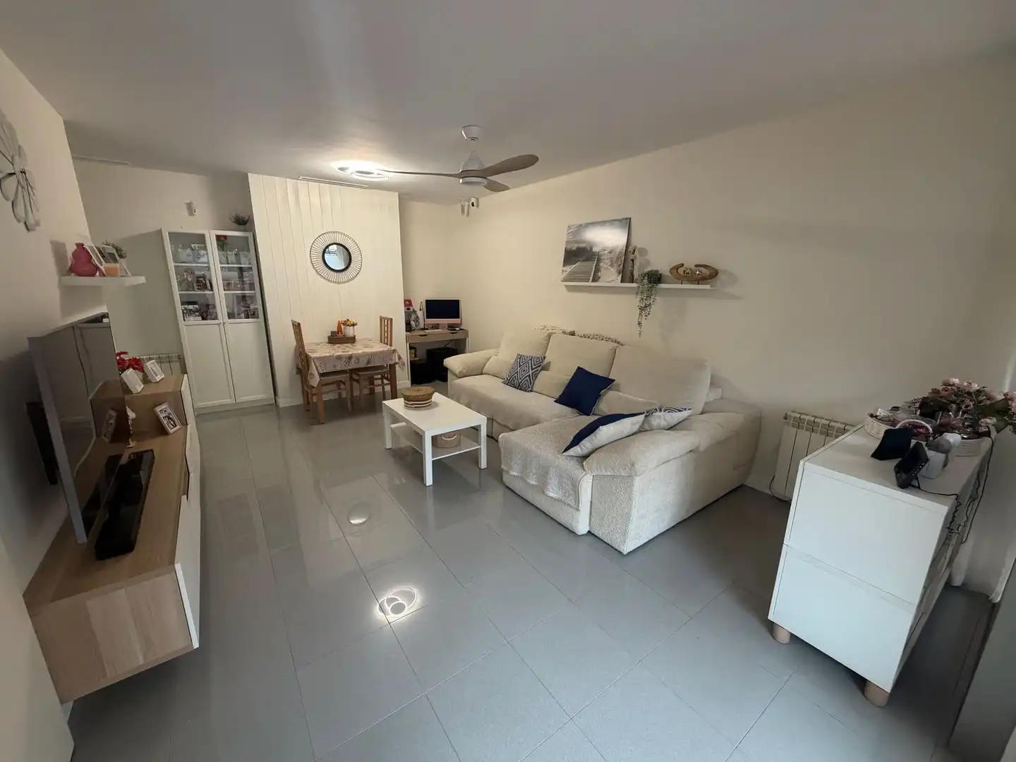 Sala de estar de Piso en venta en Girona con Aire acondicionado, Jardín privado y Terraza