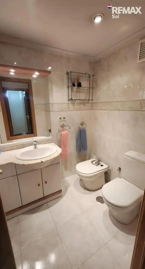 Baño de Piso en venta en Madrid con Terraza y Trastero