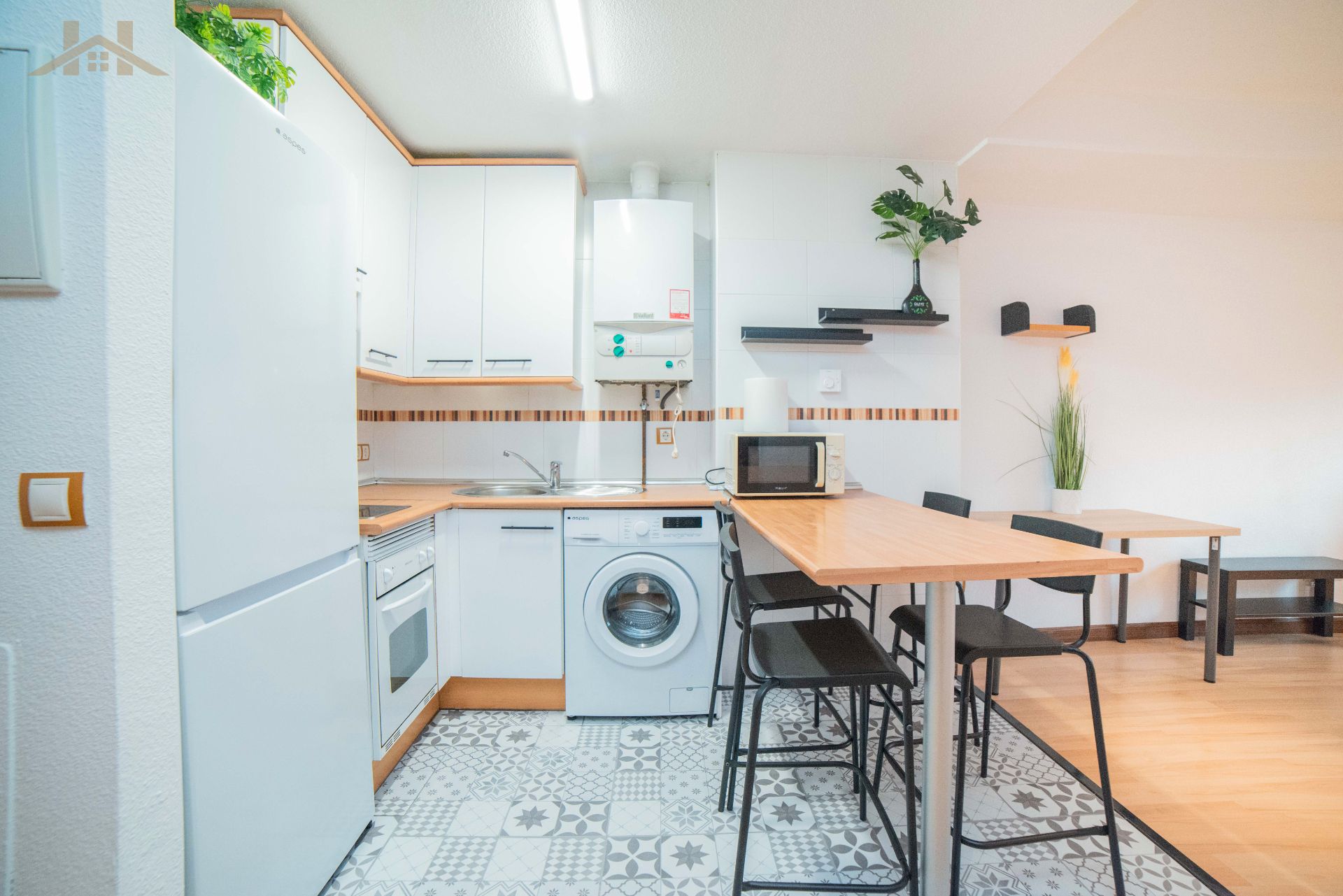 Kitchen of Flat for sale in El Escorial  with Heating, Oven and Washing machine