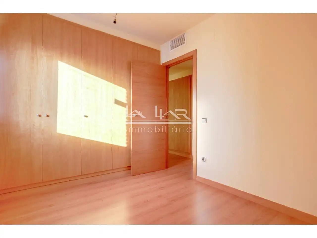 Habitación de Dúplex en venta en Vic con Aire acondicionado, Calefacción y Parquet
