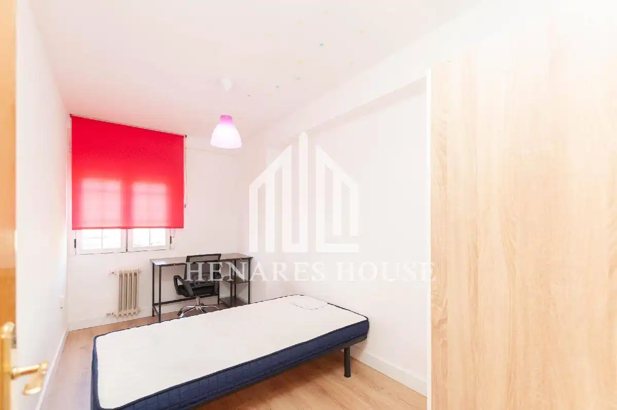 Wohnung mit Aufzug zur Miete in Barrio Venecia - Nueva Alcalá, imagen 10