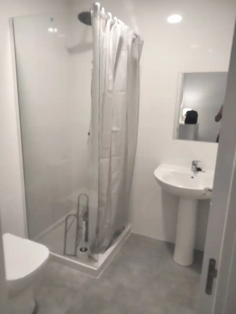 Bathroom of Flat for rent in Burjassot  with Furnished