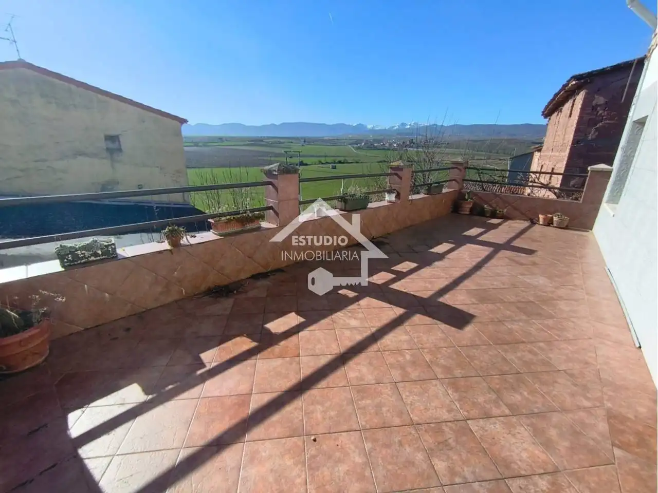 Terraza de Casa o chalet en venta en Torrecilla Sobre Alesanco con Jardín privado, Terraza y Amueblado