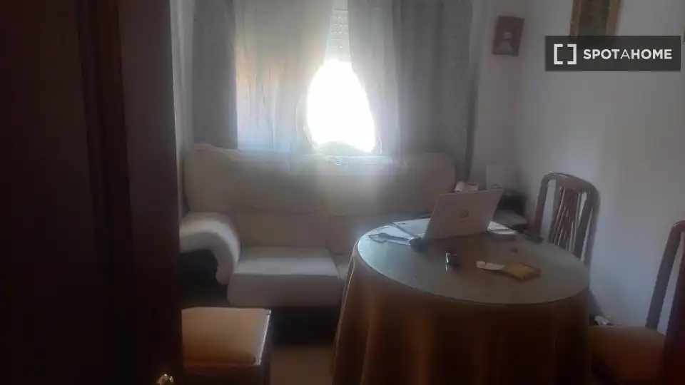 Room in Pino Montano - Consolación