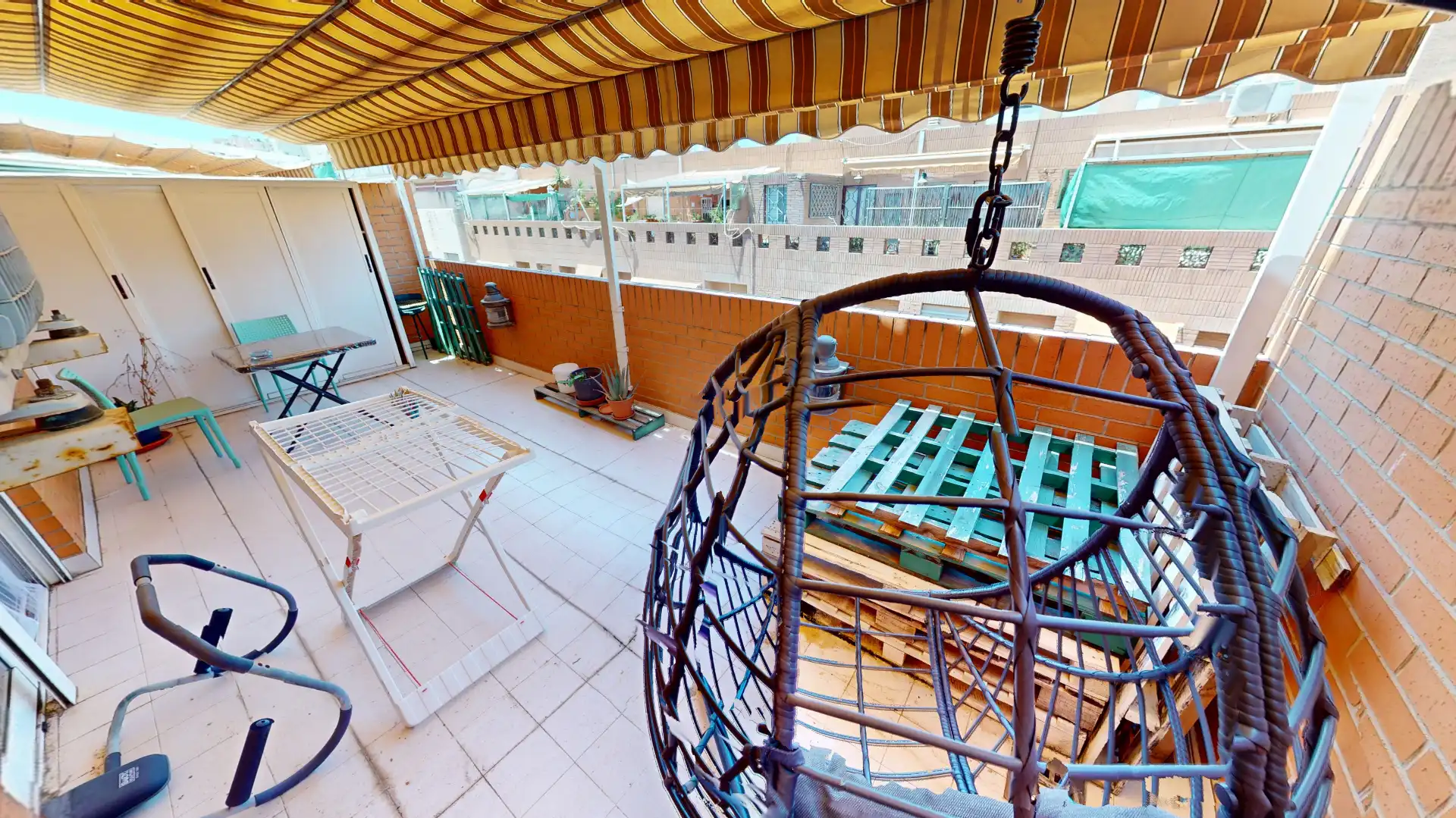 Terrasse von Dachboden zum Verkauf in Alicante / Alacant mit Klimaanlage und Terrasse