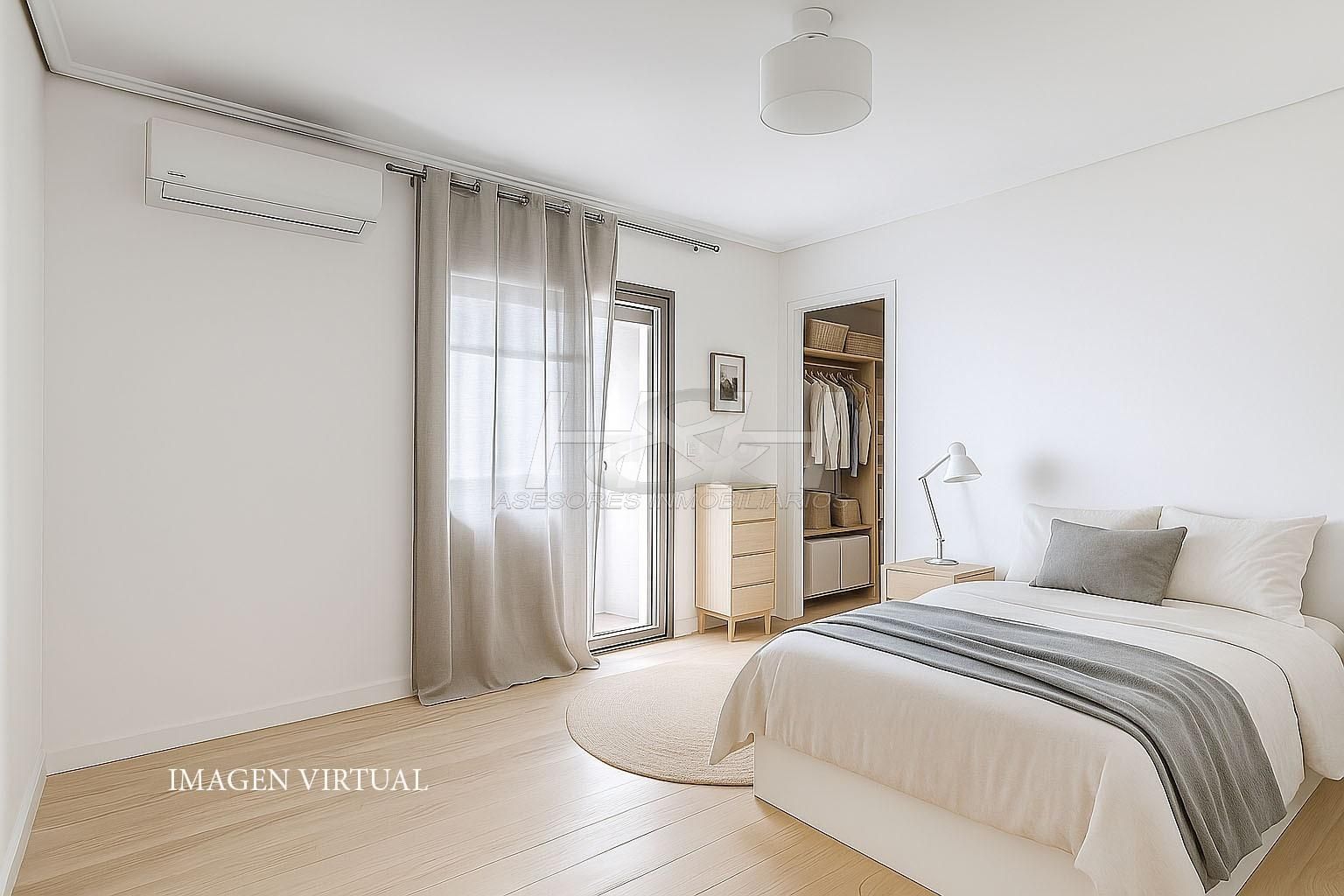 Bedroom of Flat for sale in Burjassot  with Air Conditioner, Terrace and Balcony