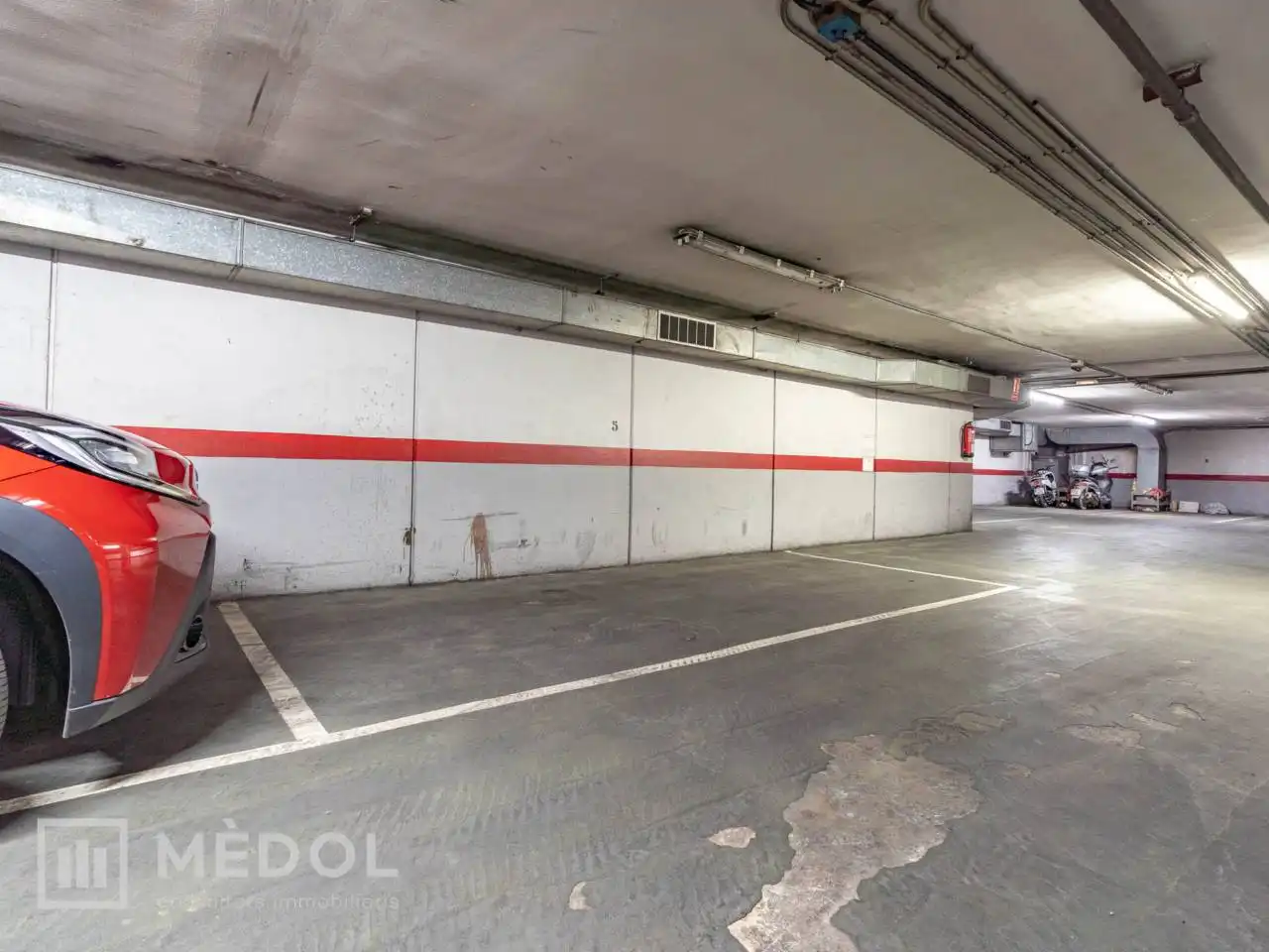 Parking de Piso en venta en Tarragona con Calefacción, Parquet y Amueblado