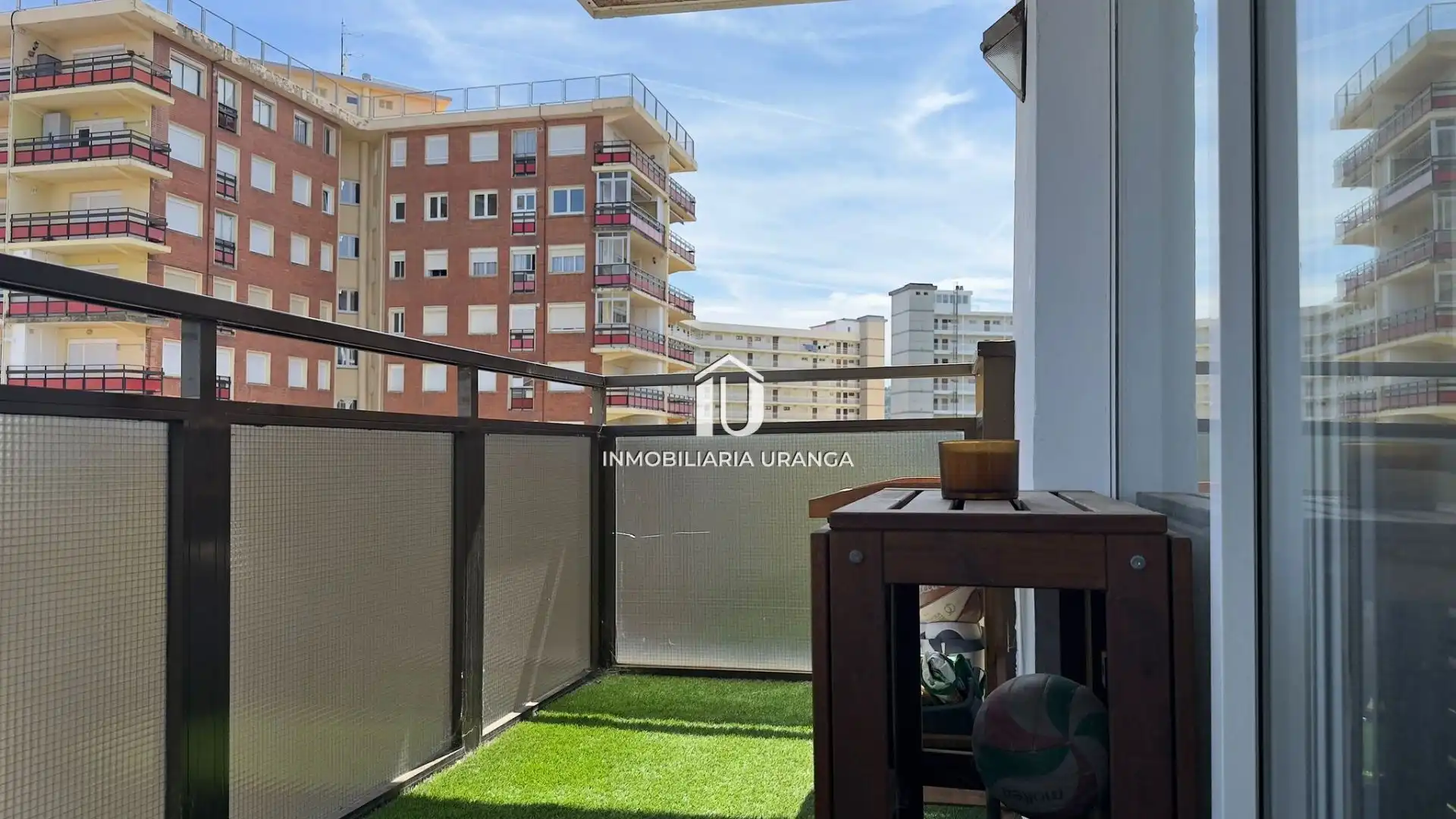 Terrasse von Wohnung zum Verkauf in Laredo mit Heizung, Terrasse und Möbliert