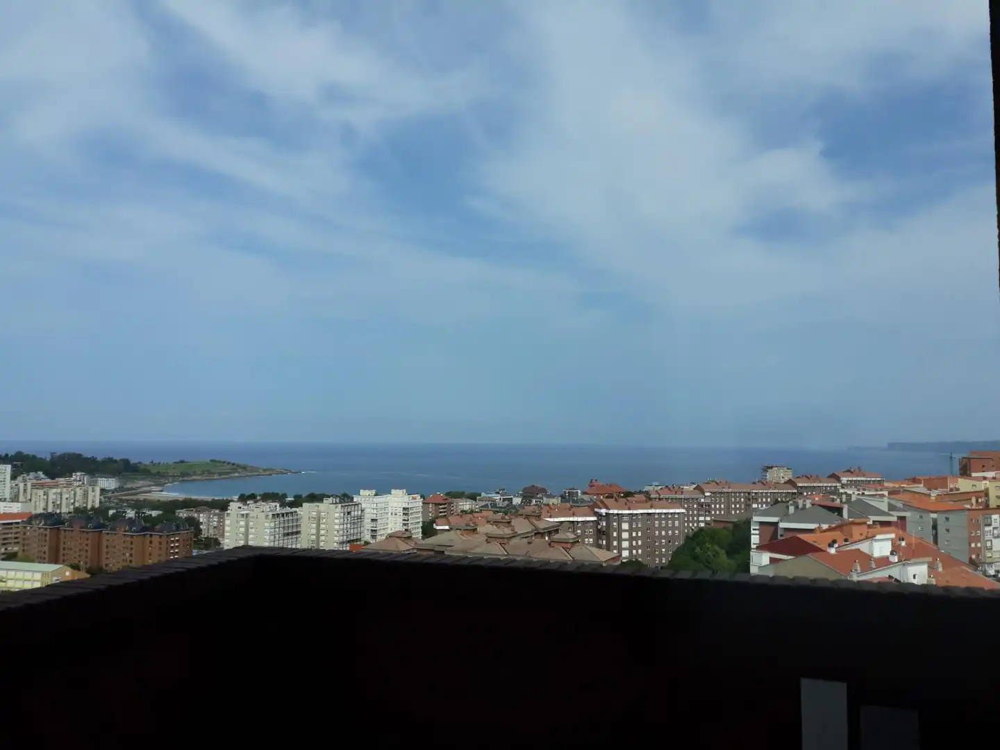 Außenansicht von Wohnung zur Miete in Santander mit Heizung, Parkett und Terrasse