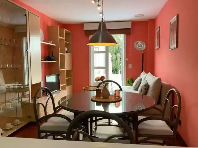 Esszimmer von Wohnung zur Miete in Oleiros mit Privatgarten, Parkett und Möbliert