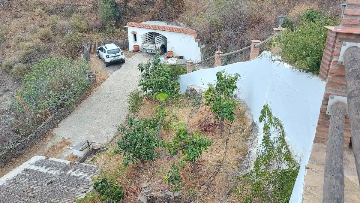 Vista exterior de Finca rústica en venta en Vélez-Málaga con Aire acondicionado, Terraza y Trastero