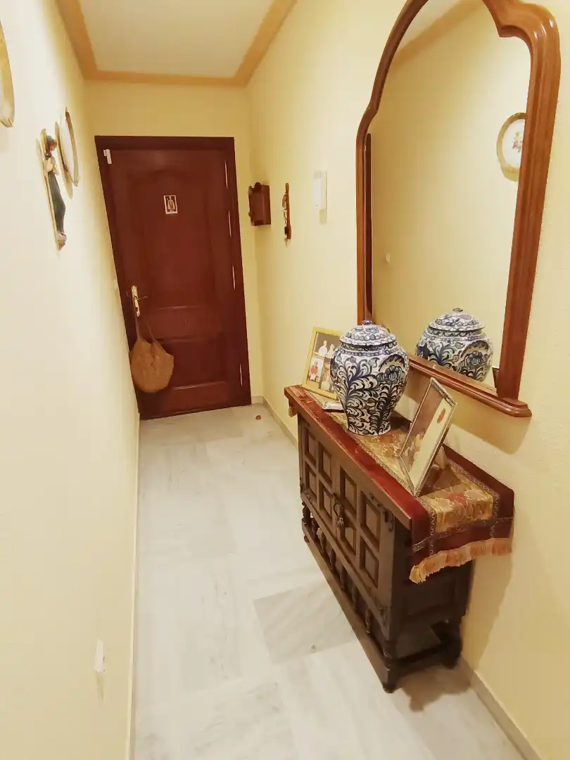 Wohnung zum Verkauf in Córdoba mit Klimaanlage und Heizung