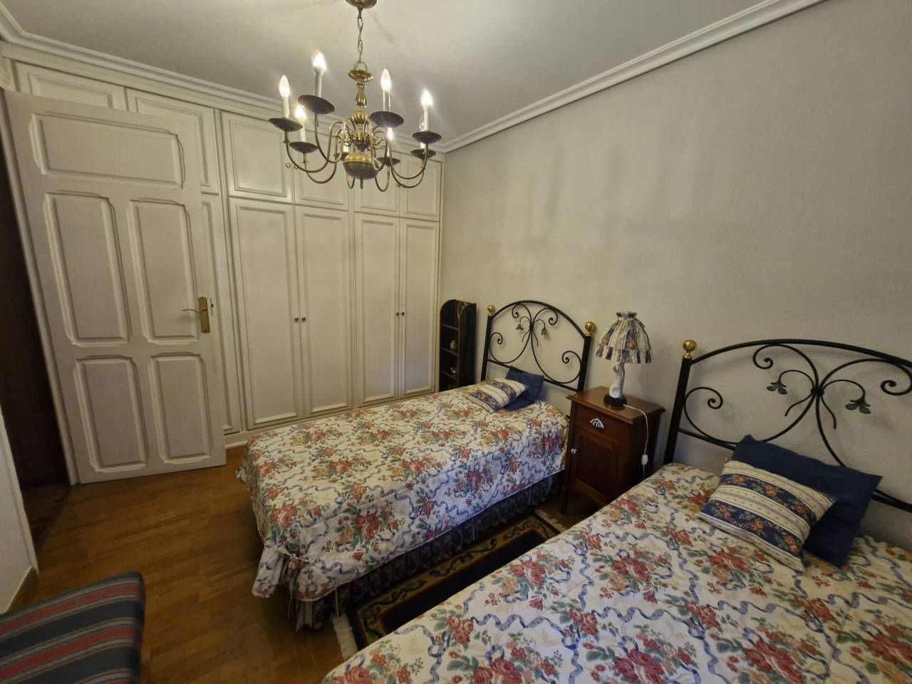 Bedroom of Flat for sale in  Logroño  with Heating, Furnished and Balcony
