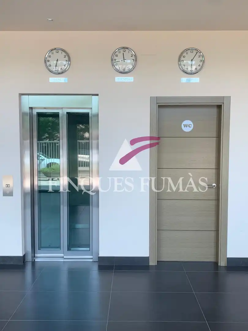 Local comercial en alquiler en Carrer del Mas d'en Colom, imagen 8