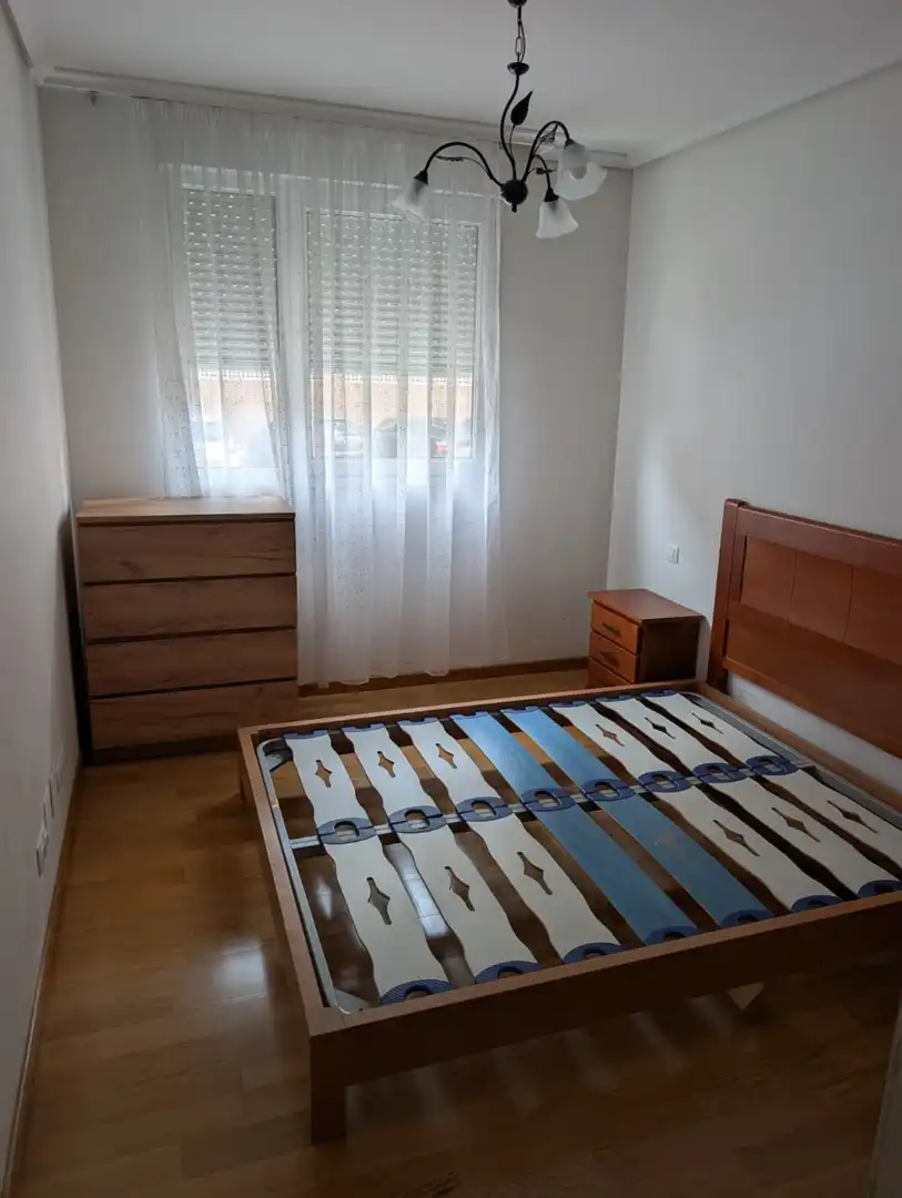 Bedroom of Flat for sale in Palencia  with Heating, Parquet flooring and Storage room