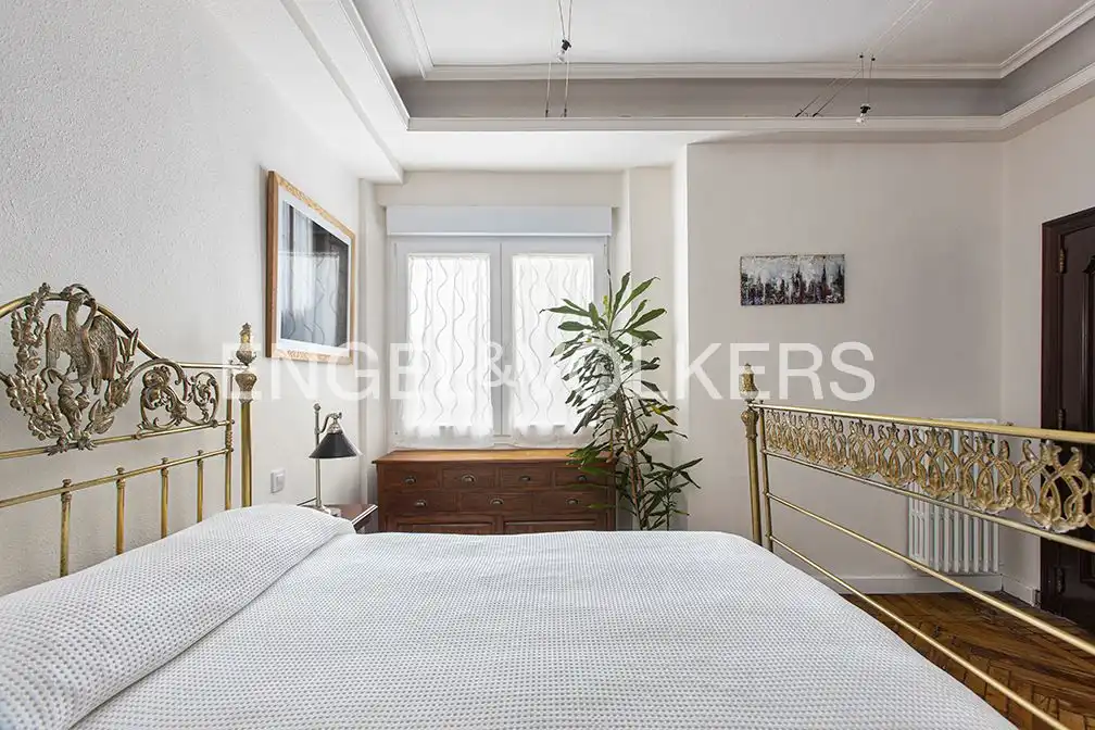 Habitación de Piso en venta en Gijón  con Calefacción