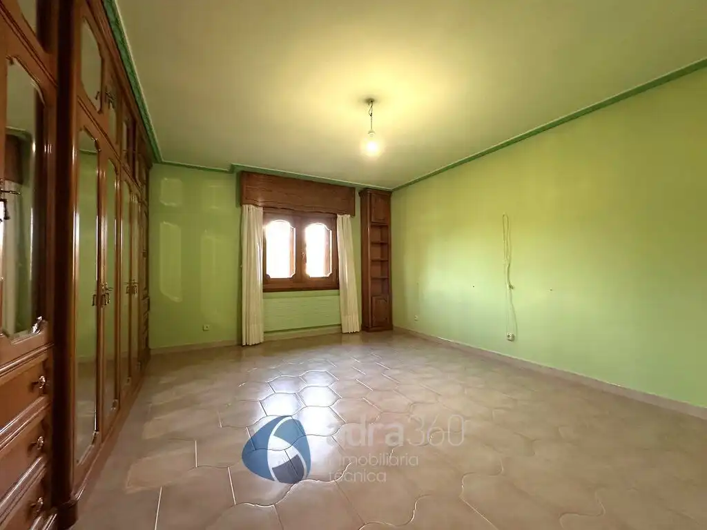 Houses for sale in Lardero  with Air Conditioner, Heating and Private garden