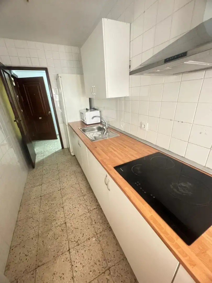 Kitchen of Flat for rent in Badajoz  with Furnished