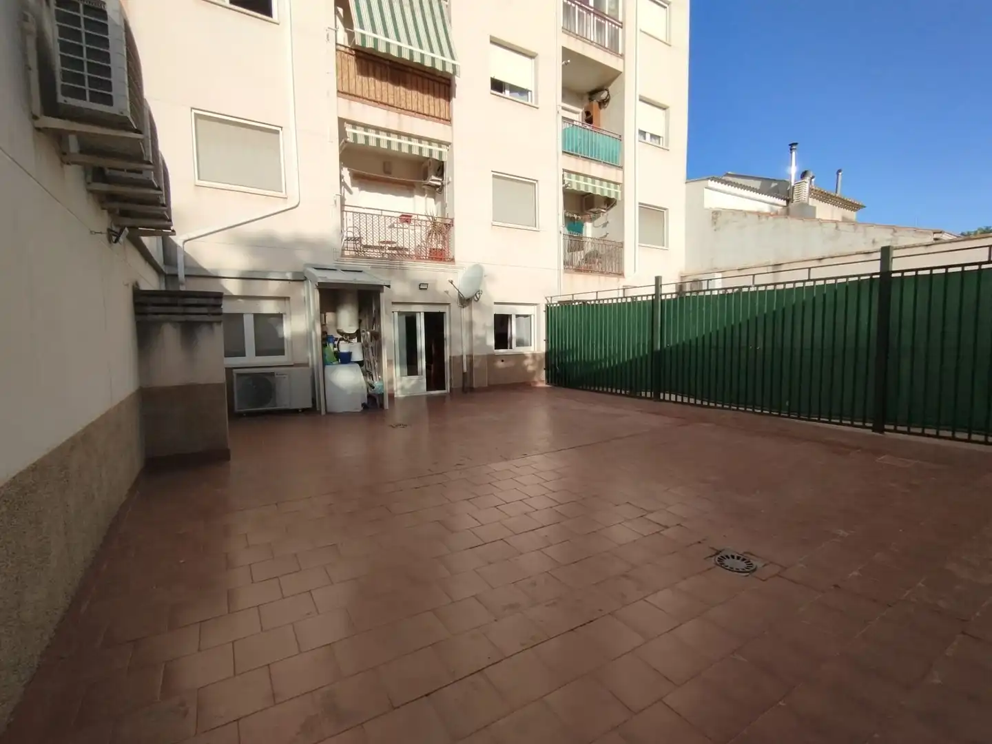 Vivienda con jardín en venta en Calle Buenos Aires, imagen 18