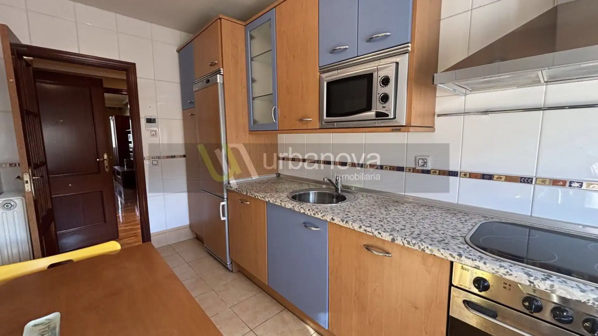 Kitchen of Apartments for sale in  Logroño  with Heating, Parquet flooring and Storage room