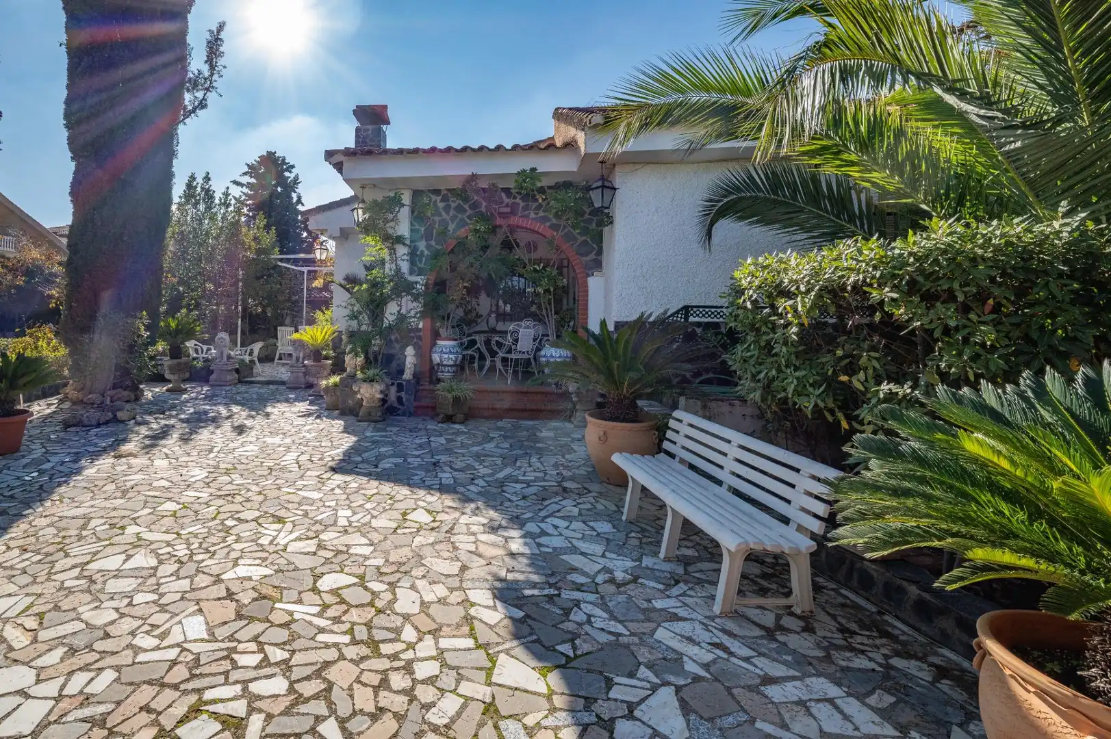 Chalet con piscina en venta en Avenida Suspiro del Moro 41, imagen 3