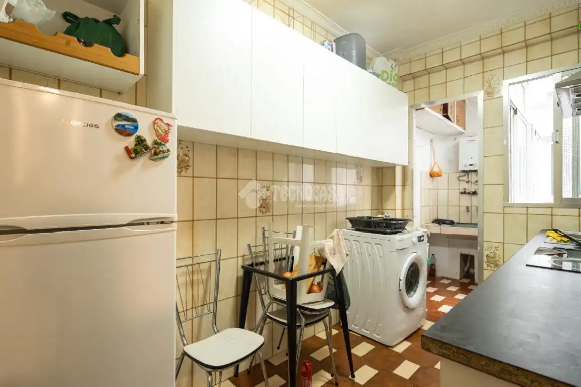 Kitchen of Flat for sale in Granada  with Balcony