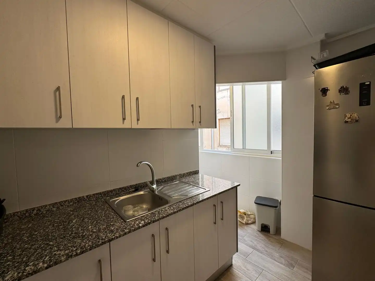 Cuina de Pis en venda en Torrevieja amb Aire condicionat, Jardí privat i Piscina