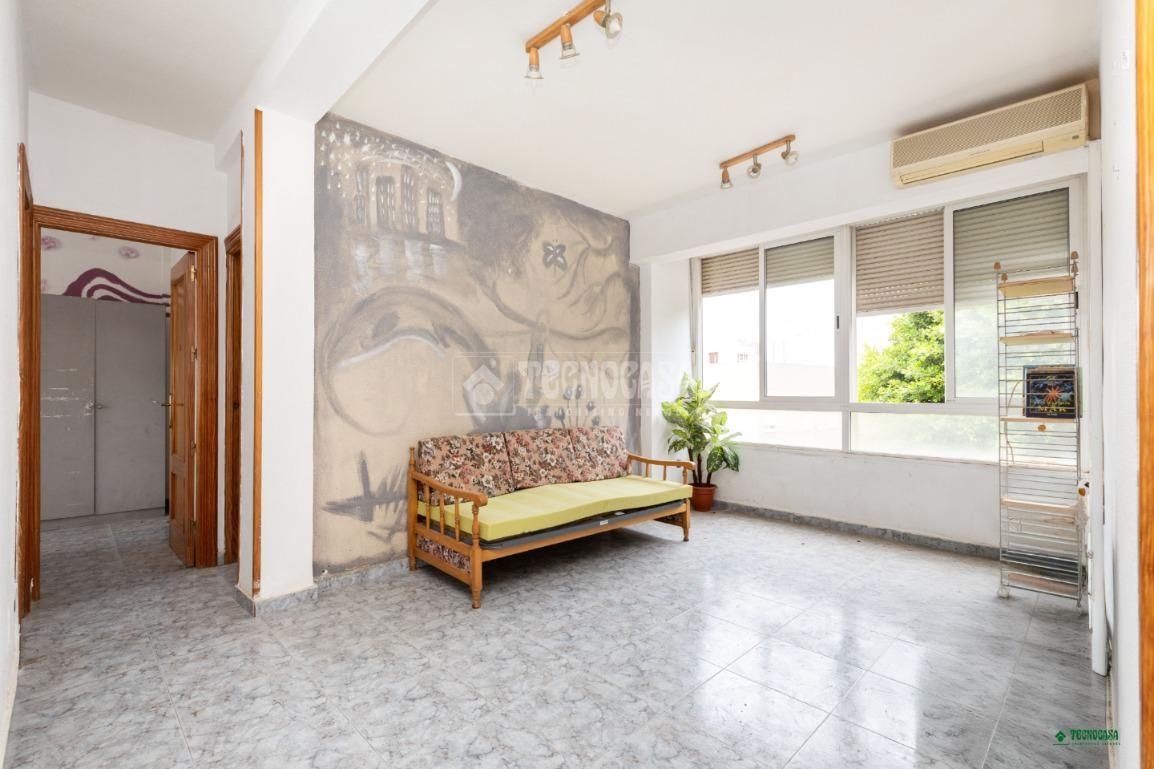 Sala d'estar de Pis en venda en  Almería Capital