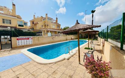 Piscina de Casa o xalet en venda en Orihuela amb Terrassa i Balcó