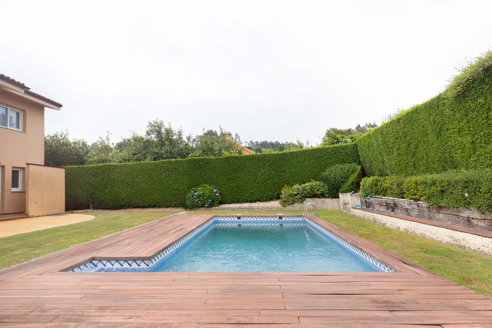 Piscina de Casa o chalet en venta en Sada (A Coruña) con Calefacción, Jardín privado y Piscina