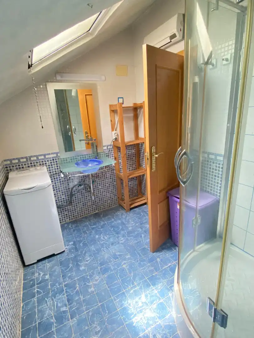 Baño de Dúplex en venta en Fuenlabrada con Aire acondicionado, Calefacción y Trastero