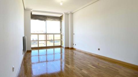 Photo 3 of Flat to rent in Calle de Grañón, Las Tablas, Madrid