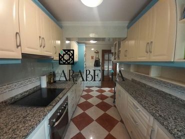 Piso con ascensor en venta en Sur